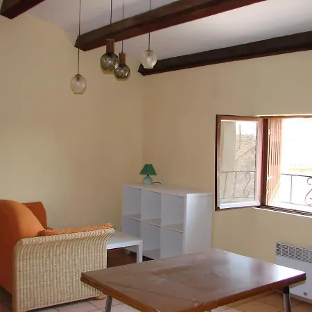 Apartmán 25 Fm 2 D Coursan